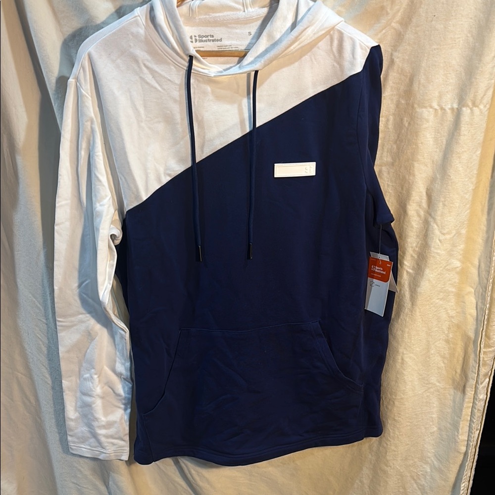 Stylish Colorblock Hoodie Sports Illustrated size small new with tags